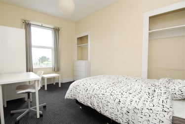 7 bed house, North Road East, North Hill, Plymouth, PL46AQ - Image 5